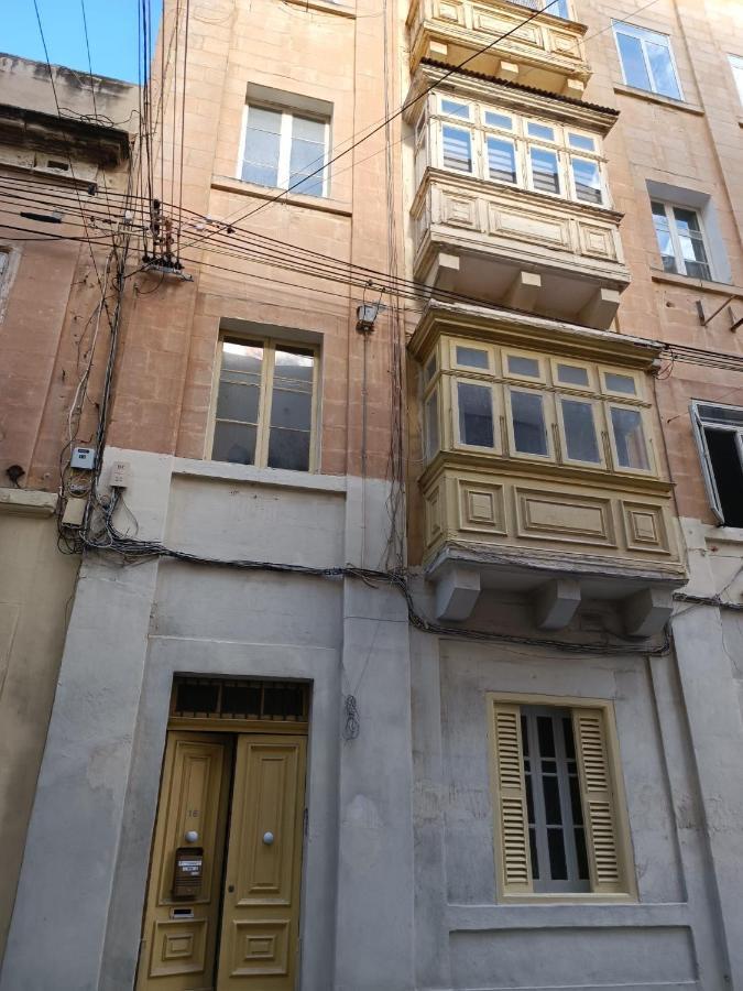 Chic 2Bedroom Apartment Near Sliema Ferries Cesi1-1 Kültér fotó